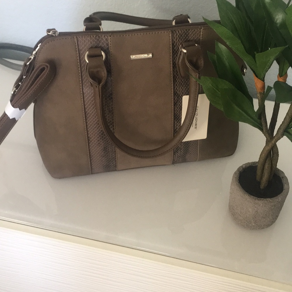 Handbags - Picture 2 of 2